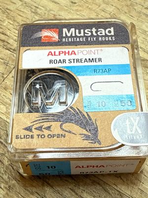 Mustad Alpha Point Roar Streamer / R73AP-TX / Size 10 / 50 Hooks Per Package.