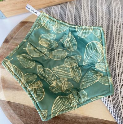 Bowl Cozy Green with Gold Leaves