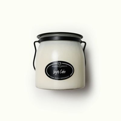 Milkhouse Layer Cake 16 oz Candle
