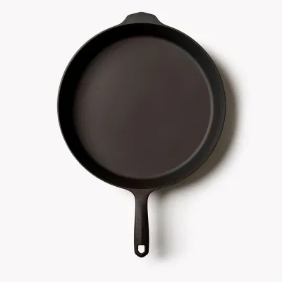 Field Company No.12 Cast Iron Skillet - 13 3/8”