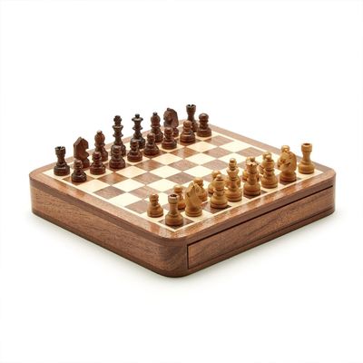 Magnetic Chess Set in Hand-Crafted Wooden Box Magnetic Chess Set in Hand-Crafted Wooden Box