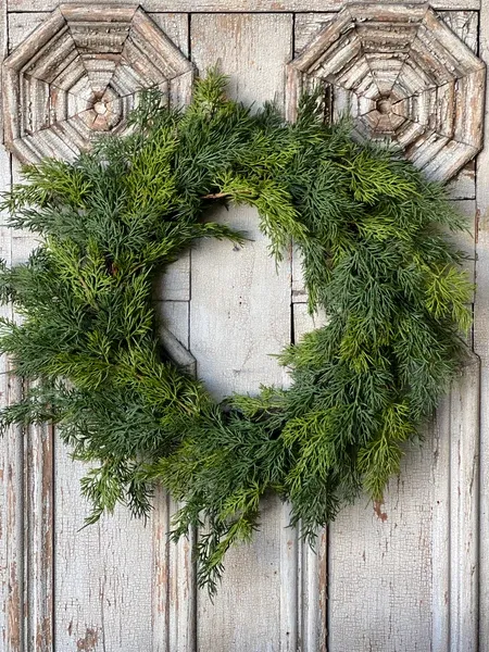 Verdant Cedar Wreath 22”