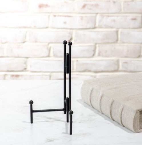 Black Straight Back Easel 8.25”
