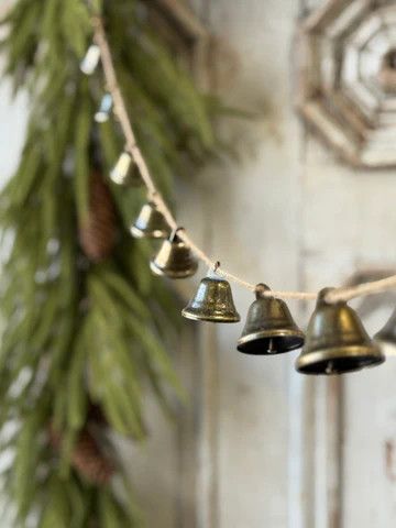 Crescendo Bell Garland 5’