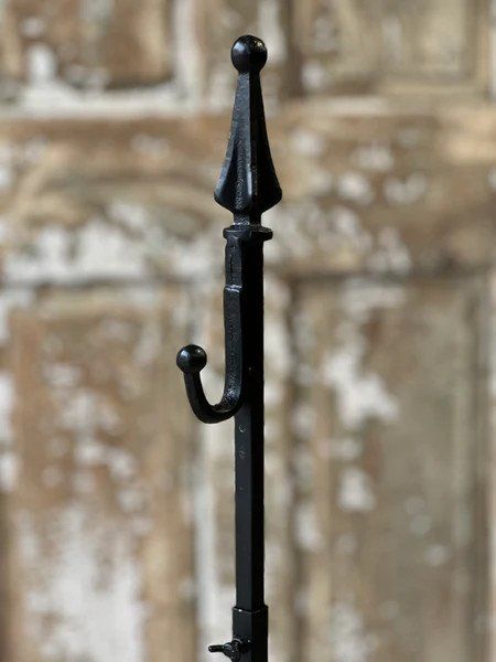 Finial Wreath Holder 21.5”