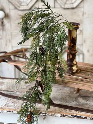 Telluride Spruce Hanging 34”
