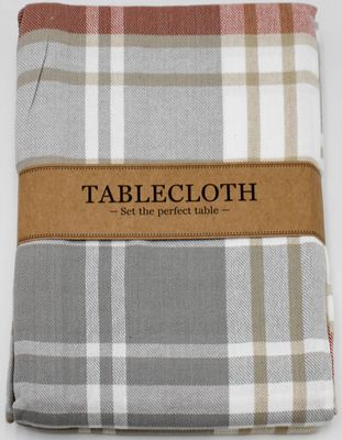 Tablecloth 60 x 84 Cozy Picnic Plaid