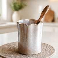 6.9" SCALLOP EDGE VASE