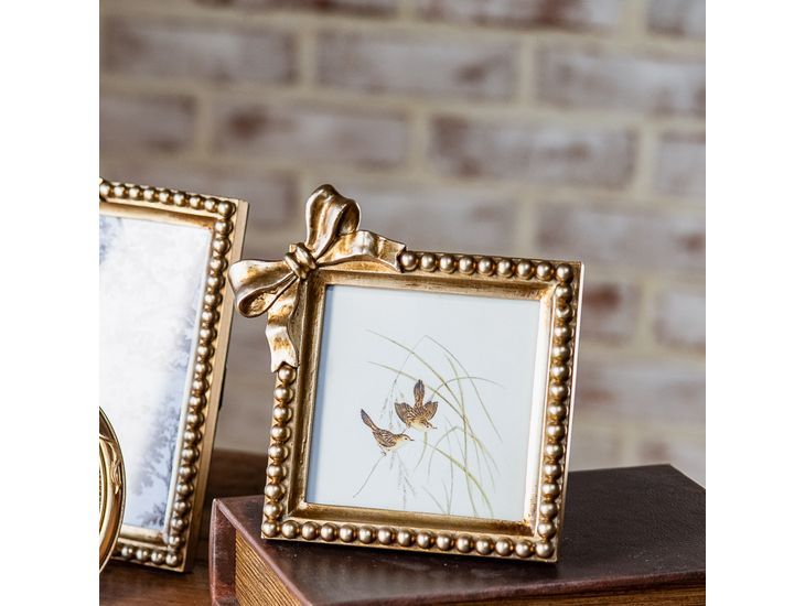 6" Antique Gold Bow Frame
