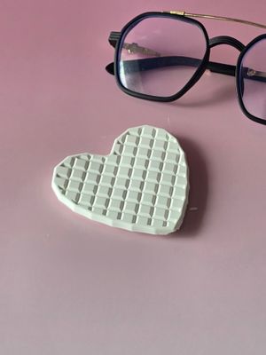 Podstawka dekoracyjna HEART GRID
