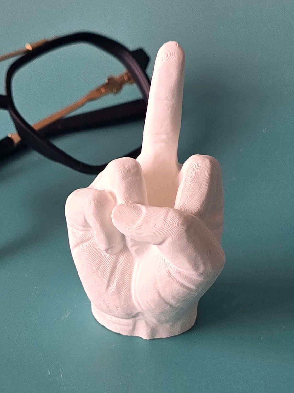F#CK – ozdobny uchwyt na pierścionek