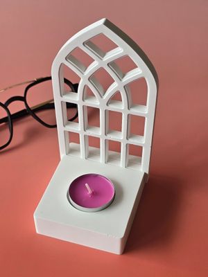 ​ŚWIECZNIK SAGRADA – podstawa kwadrat