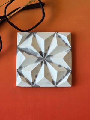Geometryczna podkładka 4 – unikatowa dekoracja