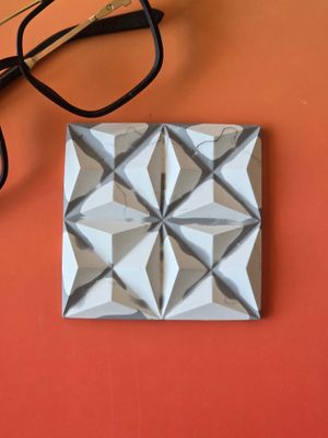 Geometryczna podkładka 2 – unikatowa dekoracja