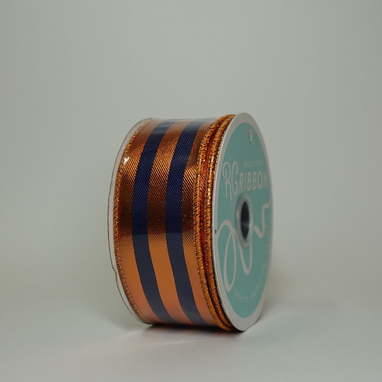 Wired metallic vertical lines