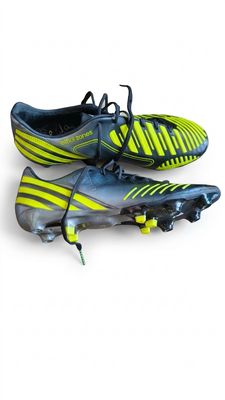 ​Młodzieżowe korki do gry w piłkę Adidas Predator
