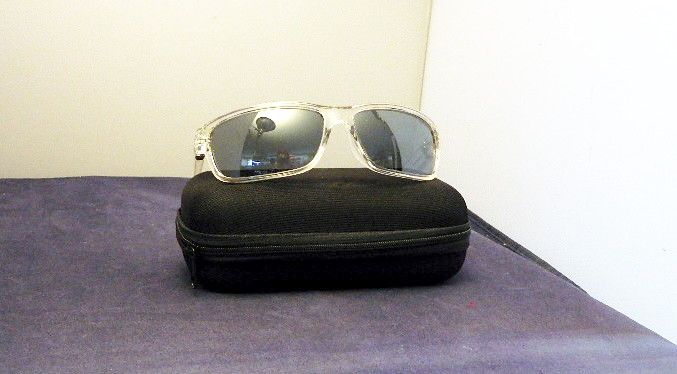 ARNETTE ARNETTE "ZORO " w Hard Zippered Case OAN4271
