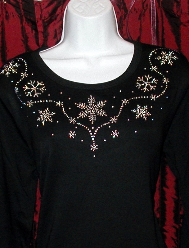 Snowflake - round  neckline