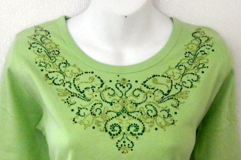 Ornate Vintage Emerald & Peridot   Neckline
