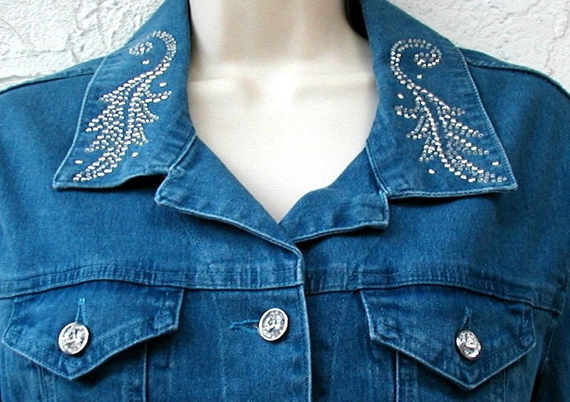 Western Style Acid Washed Blue Denim Jacket- Oak Leaf Design