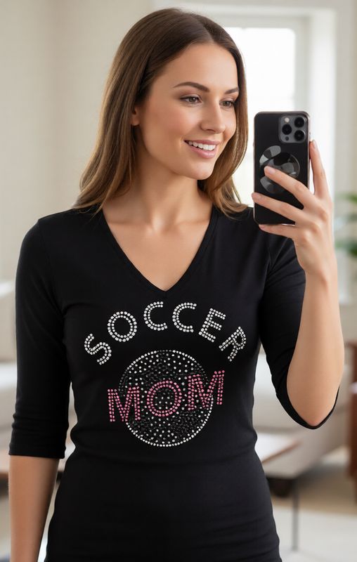 SOCCER MOM