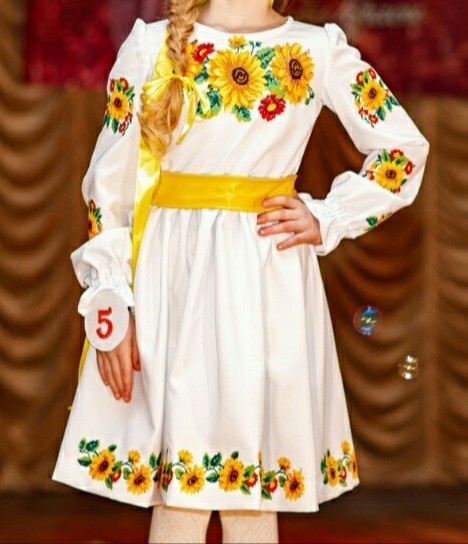 Сукня дитяча вишивана з квітами (Арт. 00353)