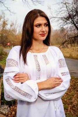 Неймовірно красива вишиванка, жіноча вишивана блузка на домотканому полотні &quot;Мережка&quot; (Арт. 02243)