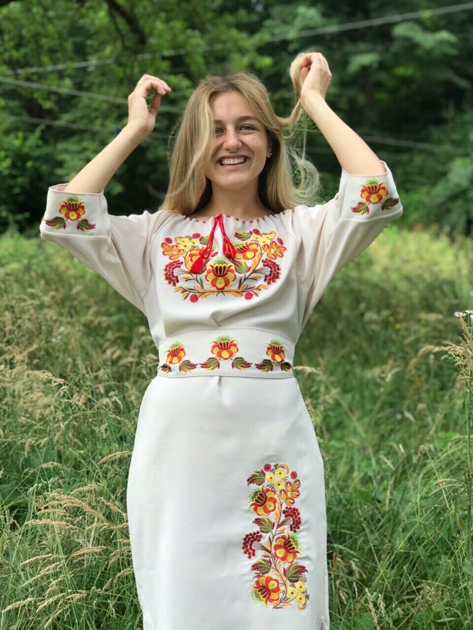 Вишиванка жіноча, сукня вишивана з квітами (Арт. 02339)