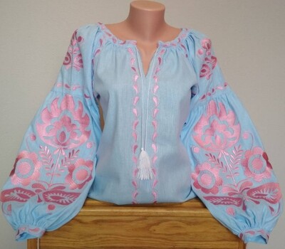 Вишиванка, жіноча вишивана блузка на блакитному льоні "Бохо" (Арт. 02349)