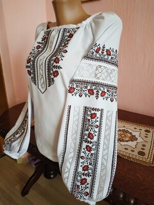 Неймовірно красива вишиванка, жіноча вишивана блузка на домотканому полотні "Мережка" (Арт. 02390)