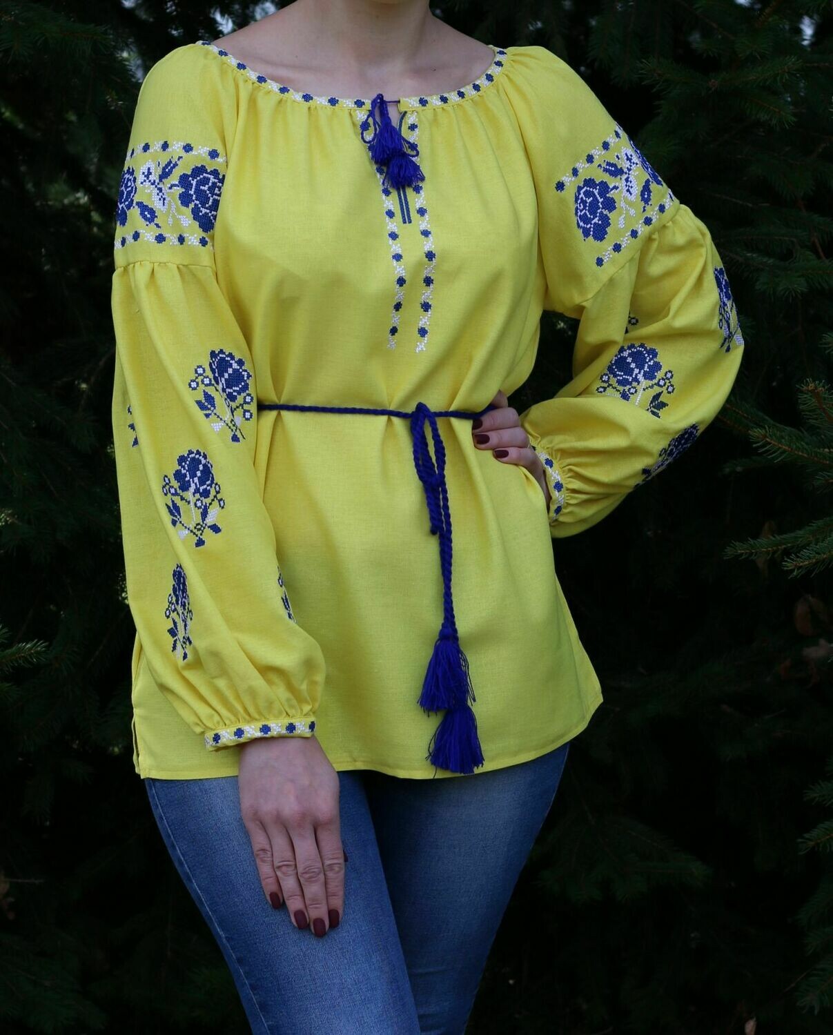 Вишиванка, жіноча вишивана блузка на жовтому льоні (Арт. 02282)