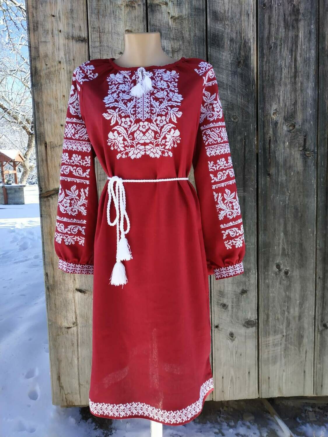 Вишиванка жіноча, сукня вишивана на льоні (Арт. 02555)