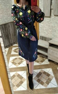 Вишиванка жіноча, сукня вишивана на темно-синьому льоні (Арт. 02715)