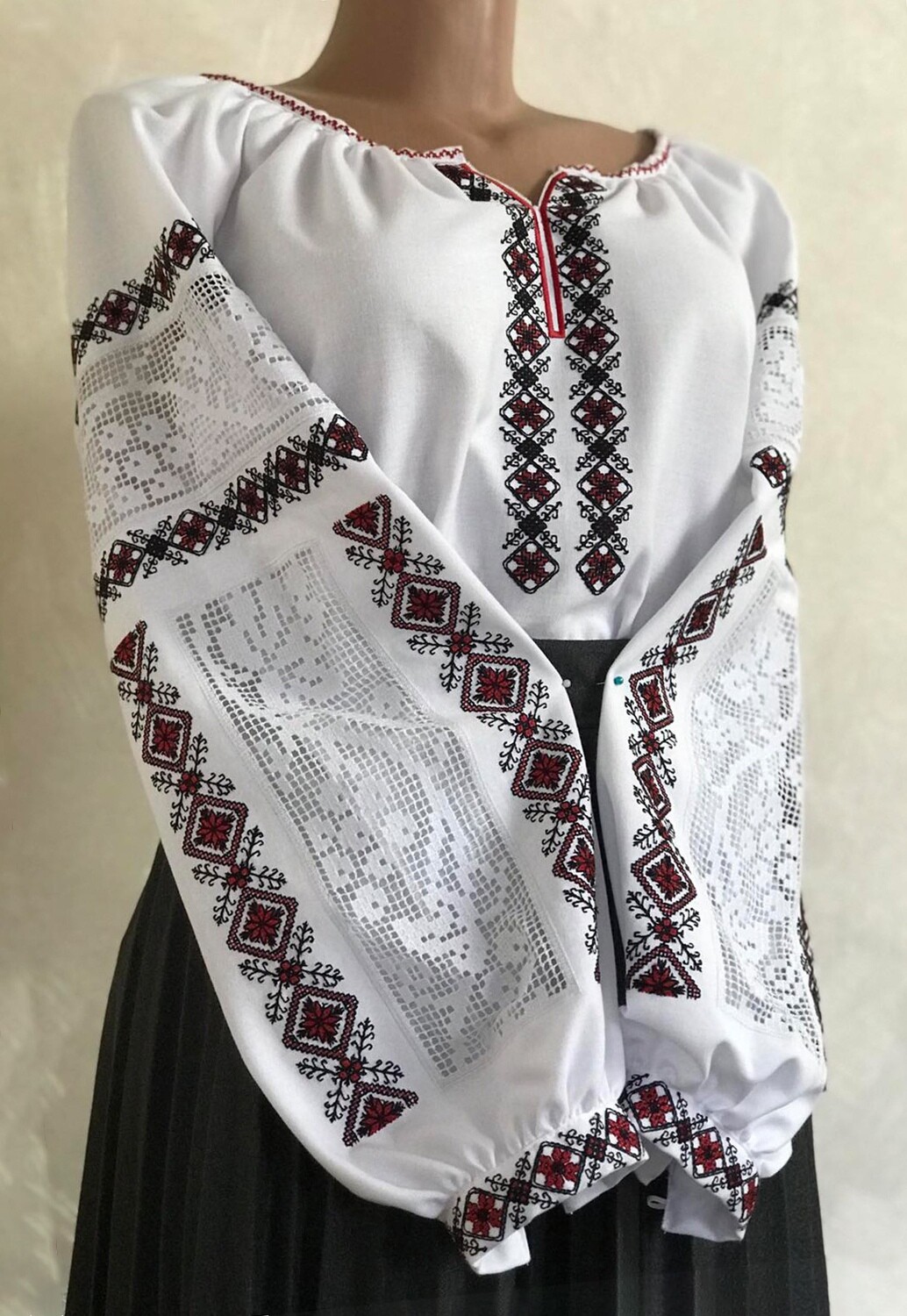 Вишиванка, жіноча вишивана блузка (Арт. 02828)