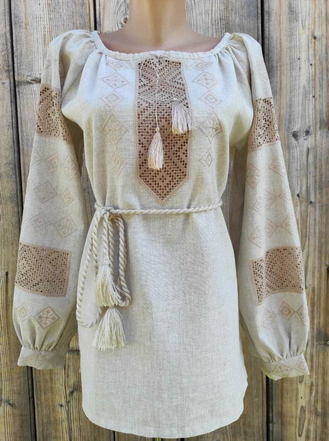 Вишиванка, жіноча вишивана блузка на сірому льоні (Арт. 02842)