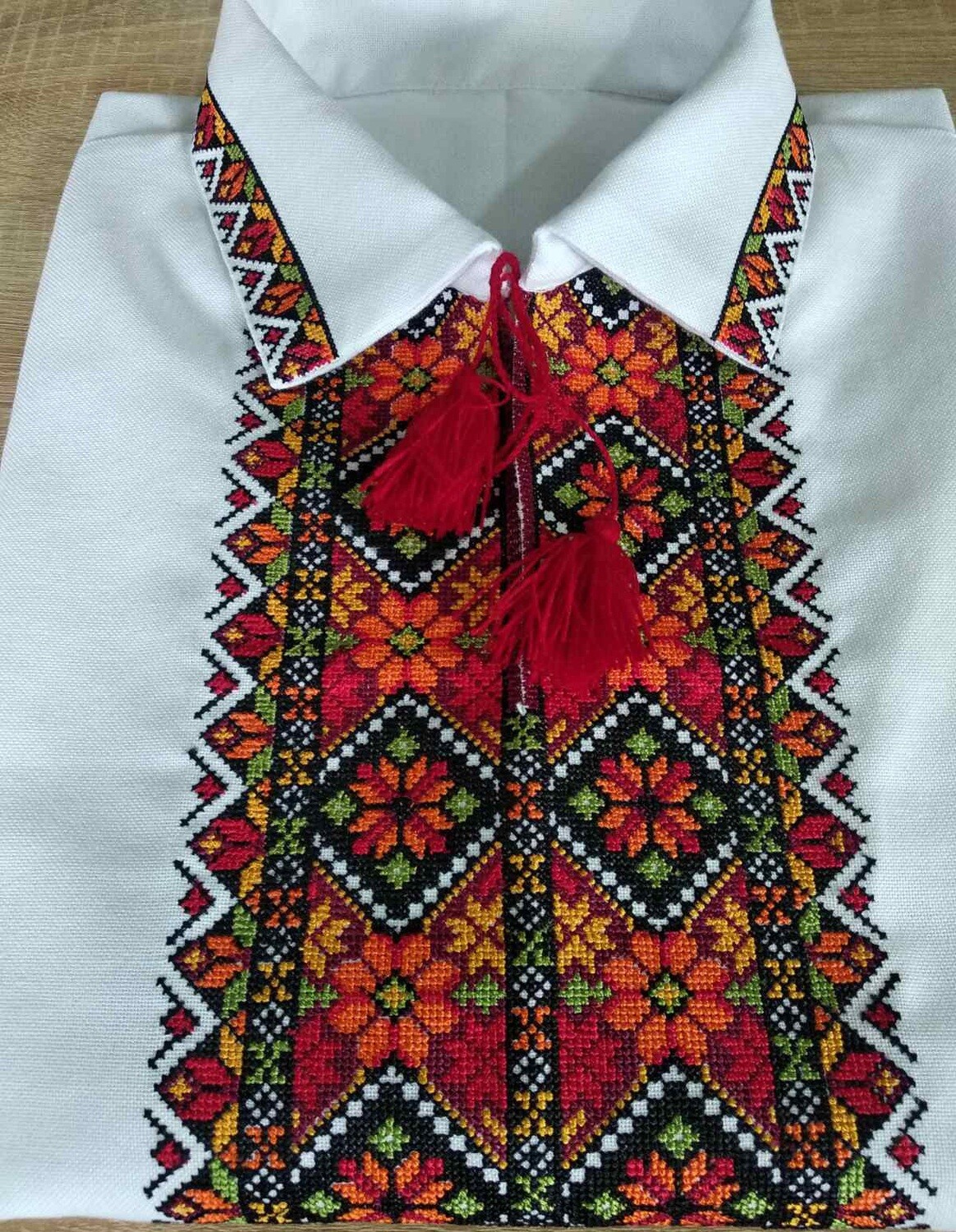 Вишиванка, чоловіча вишита сорочка з класичним коміром(Арт. 02865)