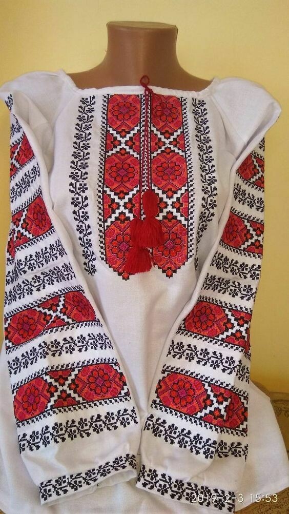 Вишиванка, жіноча вишивана блузка на домотканому полотні (Арт. 02867)