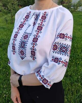 Вишиванка, жіноча вишивана блузка на домотканому полотні (Арт. 02986)