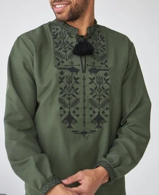 Вишиванка, чоловіча вишита сорочка на оливковому льоні (Арт. 03070)