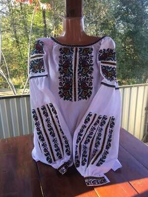 Вишиванка, жіноча вишивана блузка на домотканому полотні (Арт. 03208)