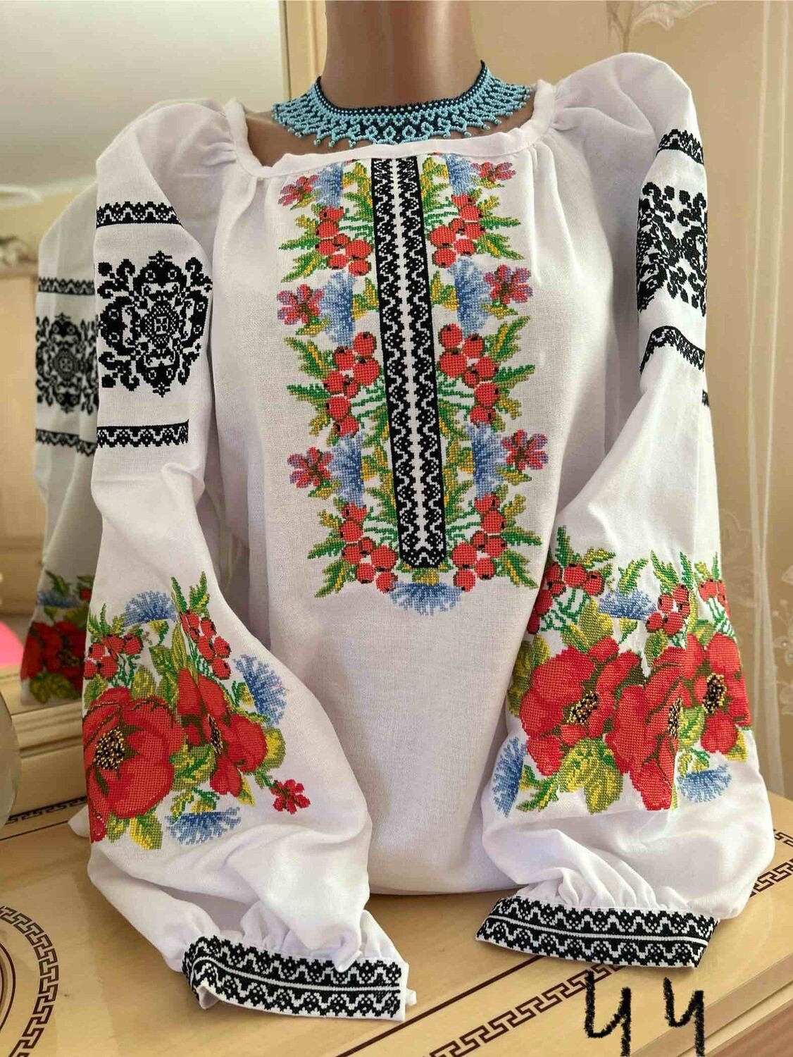 Вишиванка, жіноча вишивана блузка на домотканому полотні (Арт. 03242)