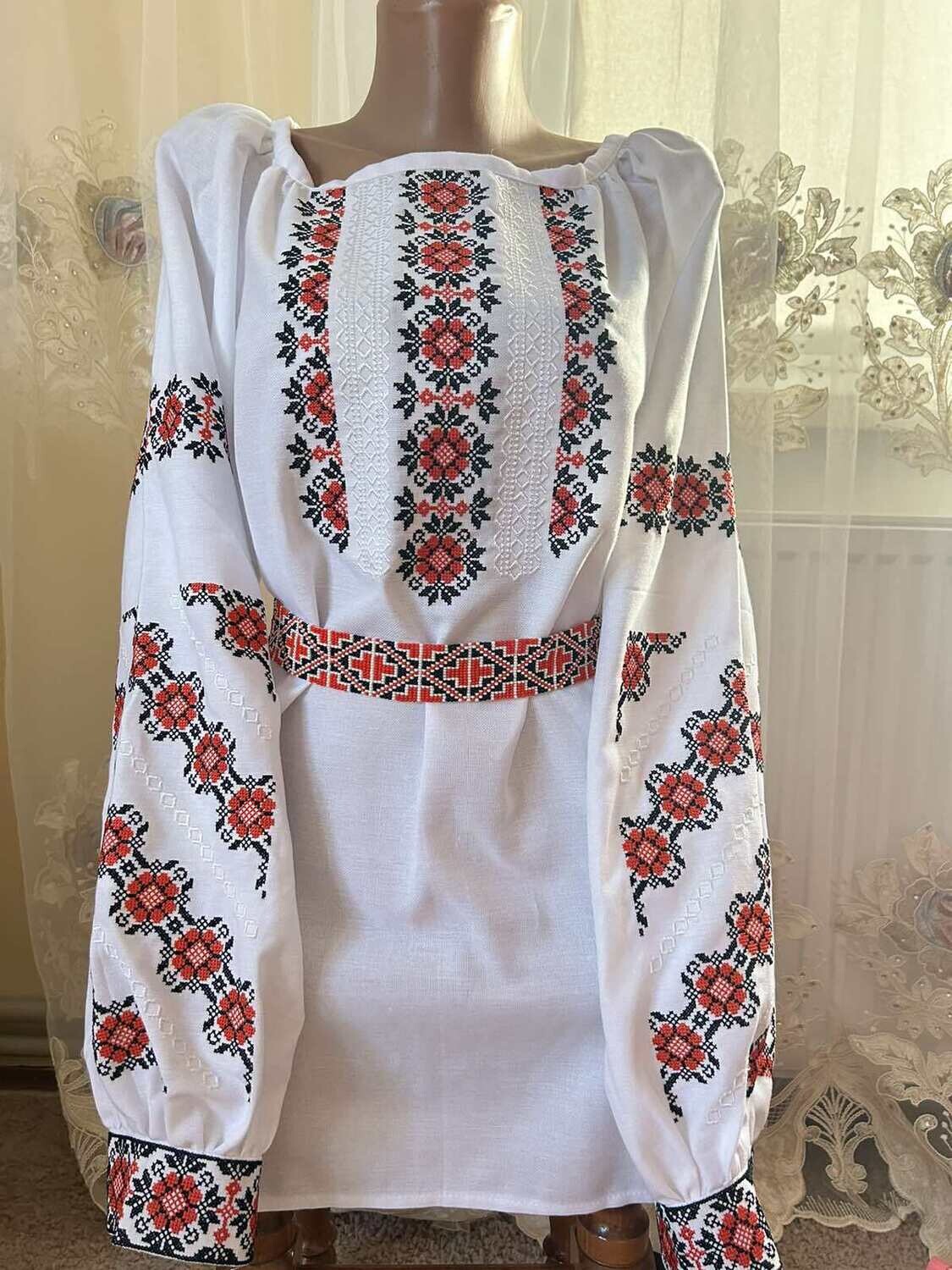 Вишиванка, жіноча вишивана блузка на домотканому полотні (Арт. 03272)