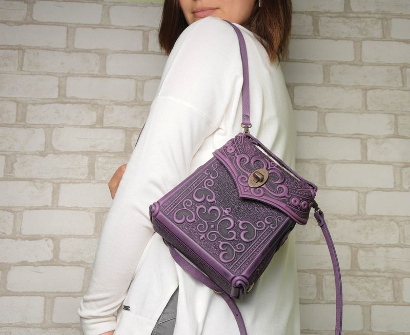 МІСЬКИЙ ЖІНОЧИЙ ШКІРЯНИЙ РЮКЗАК, МАЛЕНЬКИЙ СТИЛЬНИЙ РЮКЗАК, РУЧНА РОБОТА (Арт 03348) МІСЬКИЙ ЖІНОЧИЙ ШКІРЯНИЙ РЮКЗАК, МАЛЕНЬКИЙ СТИЛЬНИЙ РЮКЗАК, РУЧНА РОБОТА (Арт 03348)