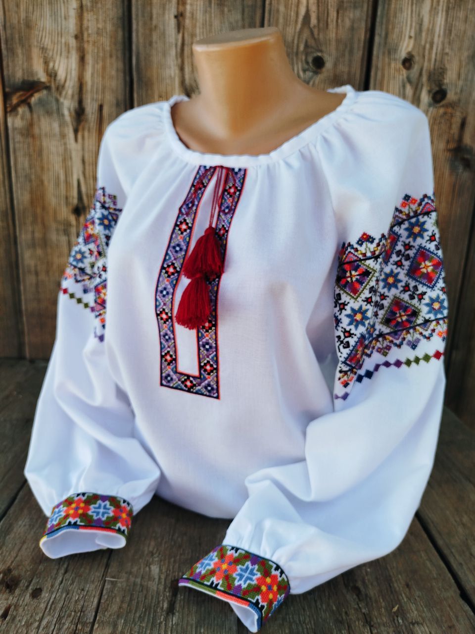 Вишиванка, жіноча вишивана блузка на домотканому полотні  (Арт. 03368)