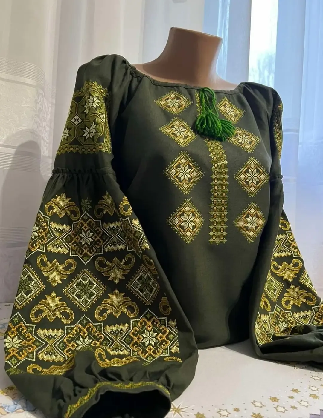 Вишиванка, жіноча вишивана блузка на оливковому домотканому  (Арт. 03387)