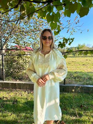 Вишиванка, жіноча вишивана сукня на молочному домотканому (арт. 03410) Вишиванка, жіноча вишивана сукня на молочному домотканому (арт. 03410)