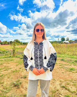 Вишиванка, жіноча вишивана блузка на молочному домотканому (Арт. 03413) Вишиванка, жіноча вишивана блузка на молочному домотканому (Арт. 03413)