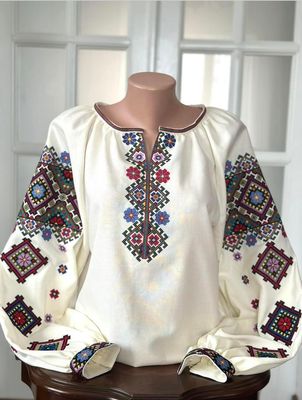 Вишиванка, жіноча вишивана блузка на домотканому полотні (Арт. 03439) Вишиванка, жіноча вишивана блузка на домотканому полотні (Арт. 03439)
