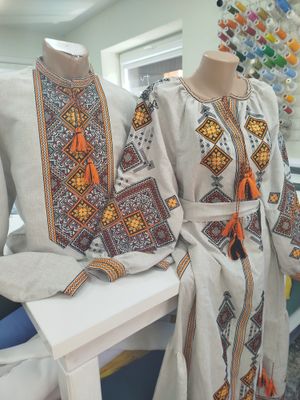 Пара вишиванок, жіноча сукня та чоловіча вишиванка - комплект вишиванок для чоловіка і жінки (Арт. 03448)