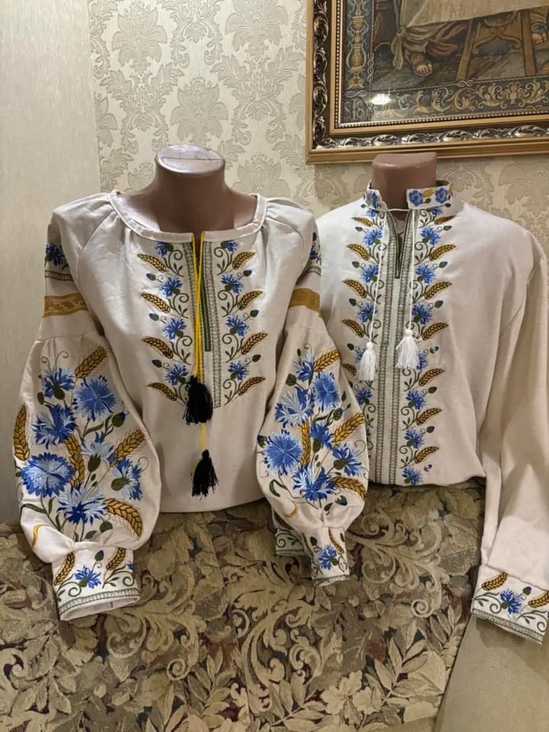Пара вишиванок, жіноча та чоловіча вишиванка. Комплект вишиванок (Арт. 03482)